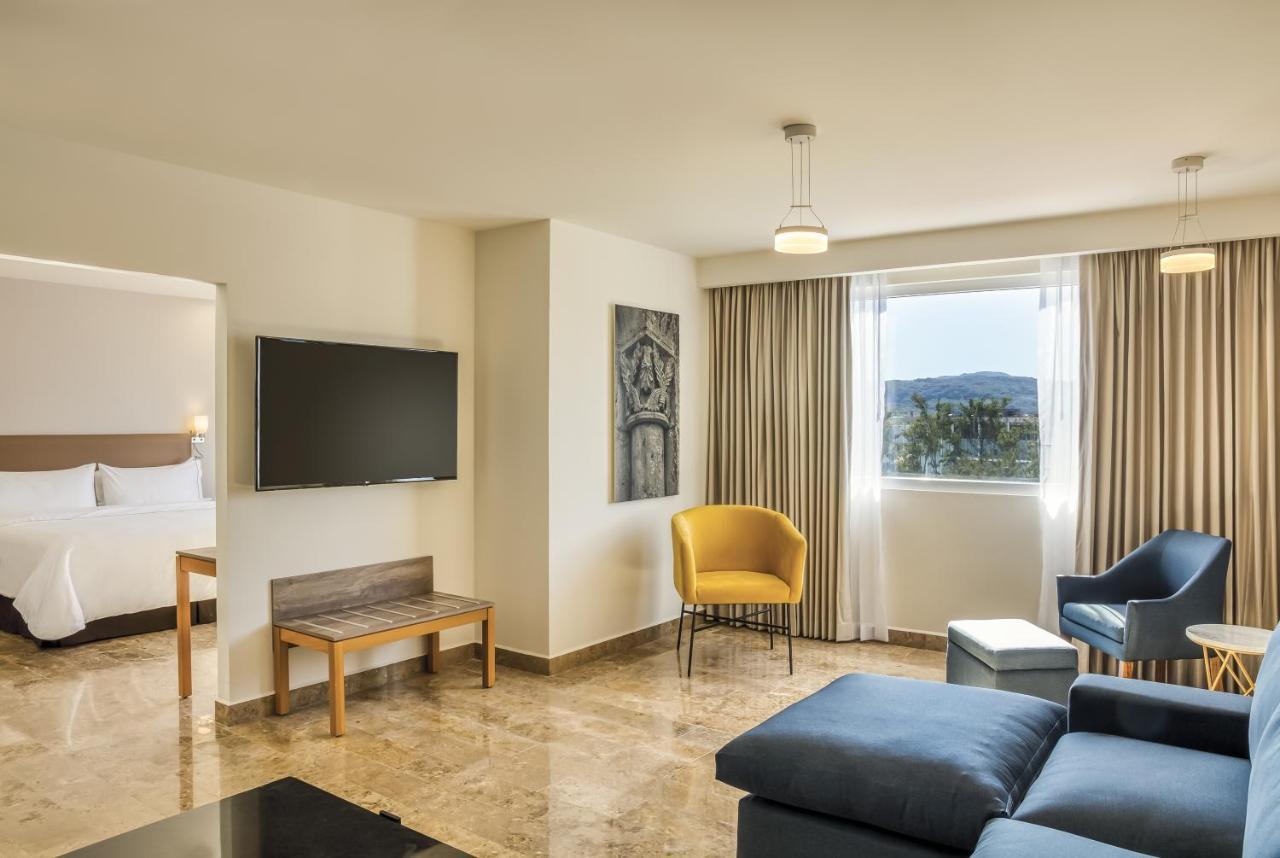 Fiesta Inn Guadalajara Periferico Poniente سابوبان المظهر الخارجي الصورة