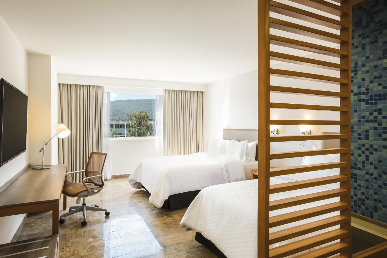 Fiesta Inn Guadalajara Periferico Poniente سابوبان المظهر الخارجي الصورة